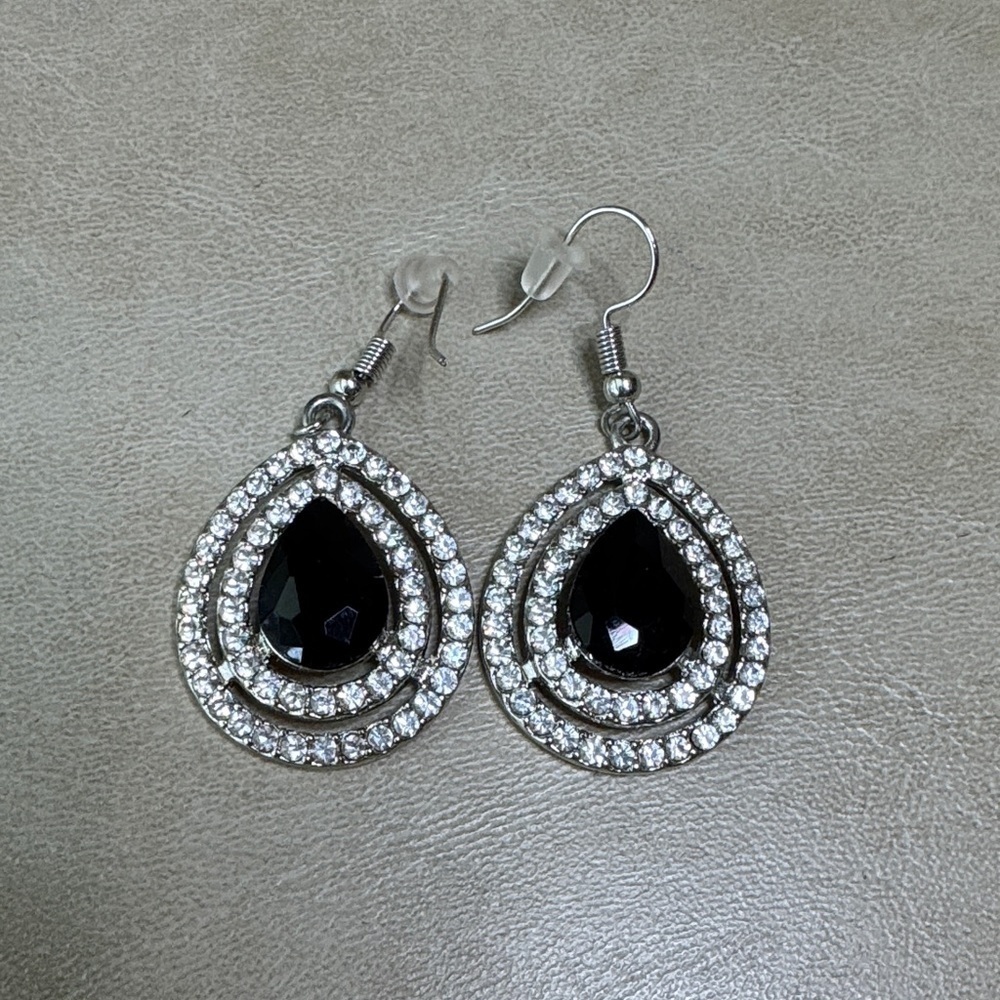 Elegant Black and Silver Teardrop Earrings 1.25"